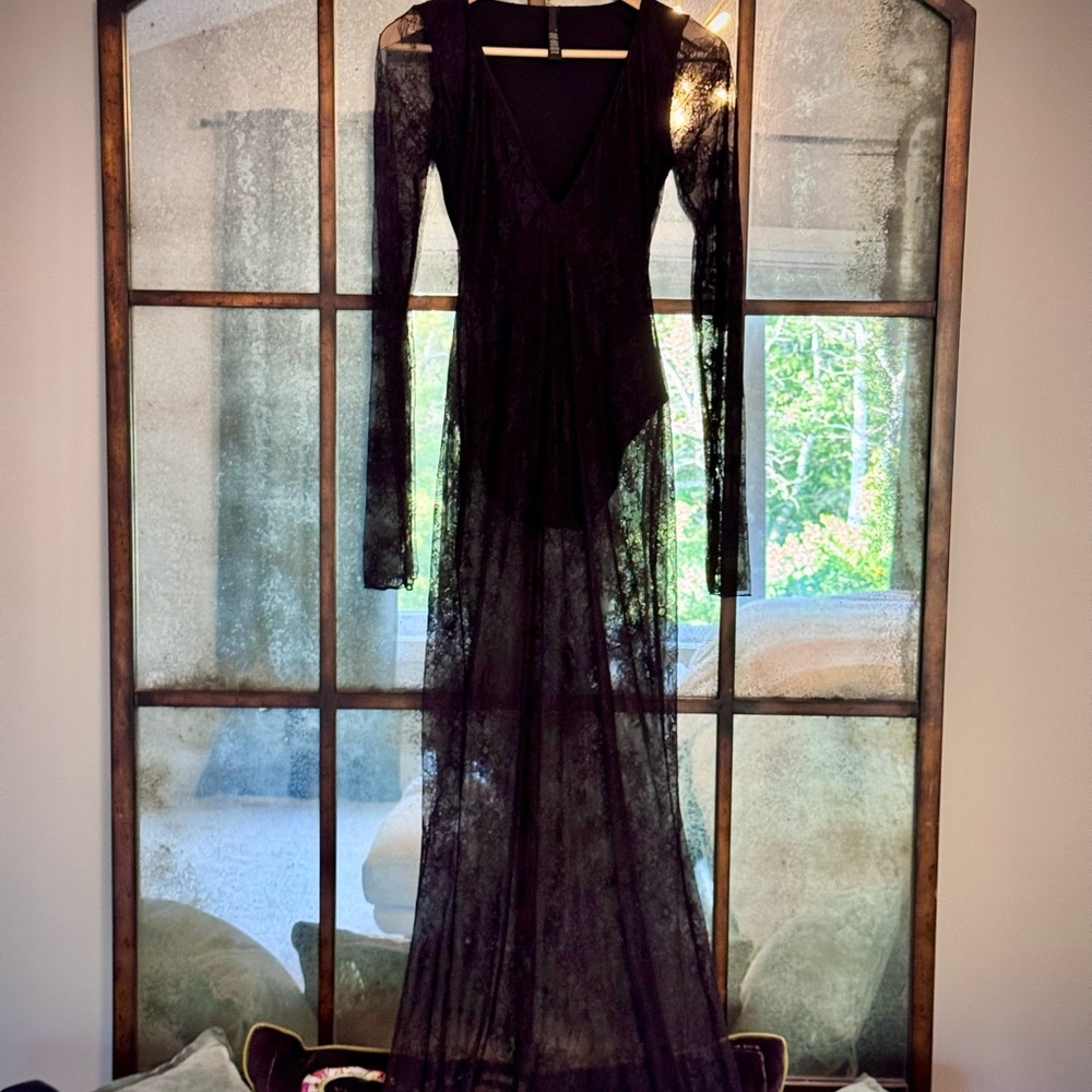 SKIMS Black Long Sleeve Lace Dress - Picture 4 of 7